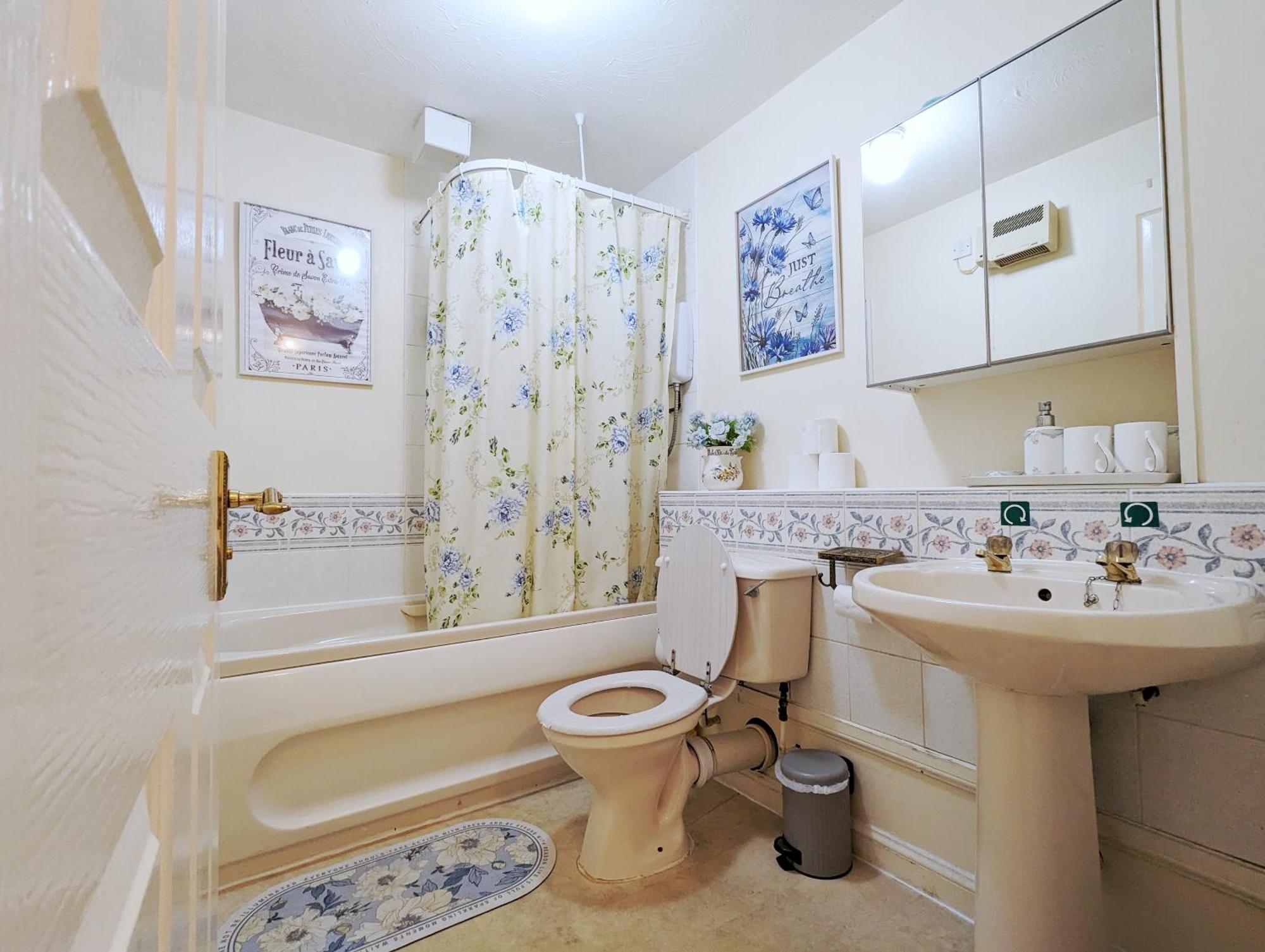 City Centre Vintage Theme Guest Rooms Free Parkin Liverpool Exterior photo